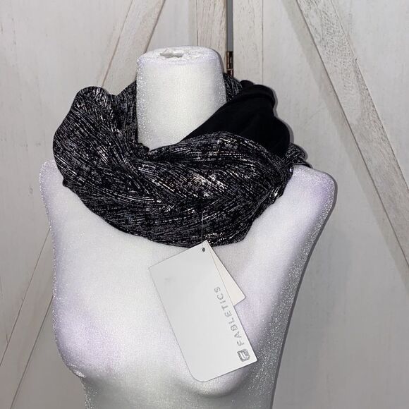 Fabletics Nightshade Jersey Shrug / Infinity Wrap Printed Black Silver Icicle - Picture 4 of 9